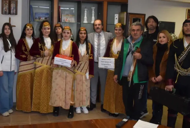 Χριστουγεννιάτικα Κάλαντα στον Αντιπεριφερειάρχη Φλώρινας Αθανάσιο Τάσκα