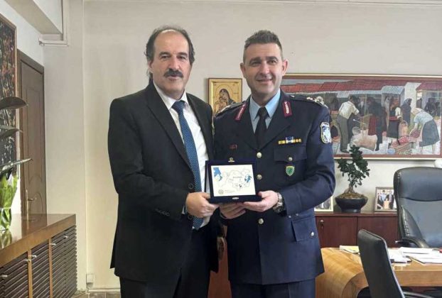 Εθιμοτυπική συνάντηση του Αντιπεριφερειάρχη Φλώρινας Αθανάσιου Τάσκα με τον νεοτοποθετηθέντα Γενικό Περιφερειακό Αστυνομικό Διευθυντή Δυτικής Μακεδονίας